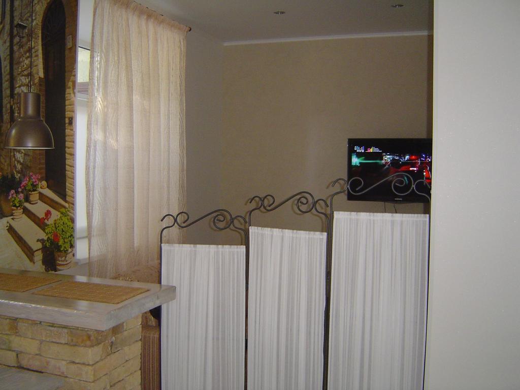 Apartment K. Marksa 5 Hrodna Szoba fotó