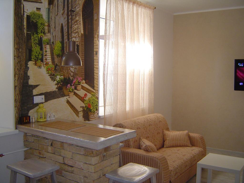 Apartment K. Marksa 5 Hrodna Szoba fotó